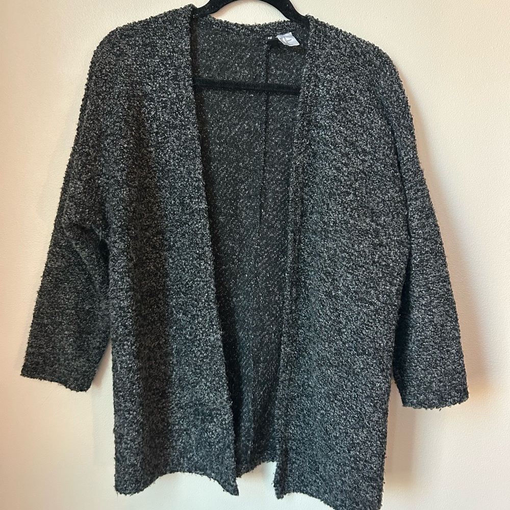 H&M Women’s M Grey Bouclé Cardigan